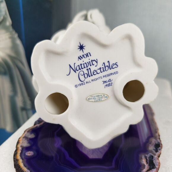 Vintage 1982 AVON Nativity Collectibles The Magi Bathasar Porcelain Figurine Box - Picture 16 of 16